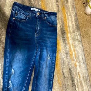 Kancan skinny jeans.